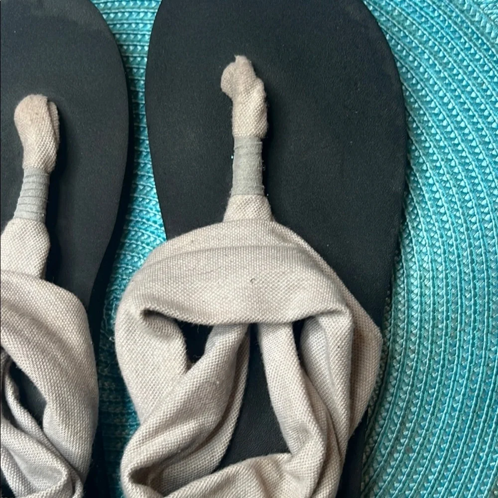 Sanuk Yoga Sling Black and Gray Sandals size 9 - Picture 4 of 12